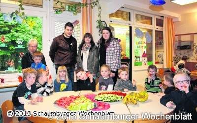 Azubildende von Edeka unterstützen Kindergarten