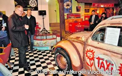 Stephan Weil sitzt im 