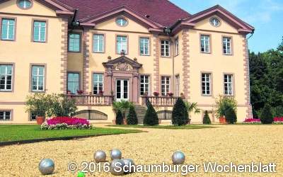 Boule im Schlosspark Schieder