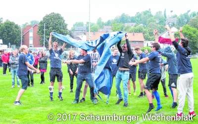 Spaß auf dem Platz und vor der Bühne
