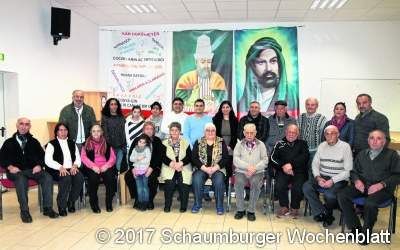 Renommierte Musiker tragen traditionelle Melodien vor