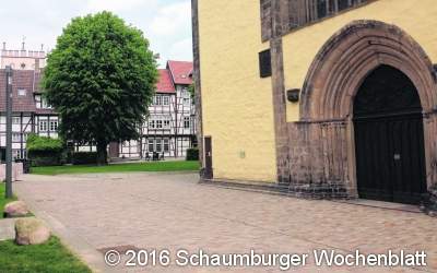 Wochenmarkt auf dem Kirchplatz