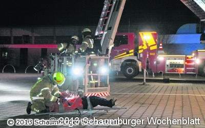 Mit Hubrettungsbühne 