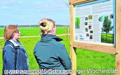 NABU weiht die neue Informationstafel ein
