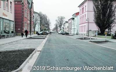 Wieder freie Durchfahrt 
in der Bahnhofstraße