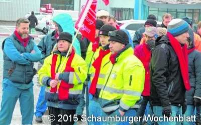 700 Metaller im Warnstreik