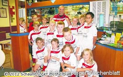 Eiscafé Dolomiti als Sponsor der E-Jugend