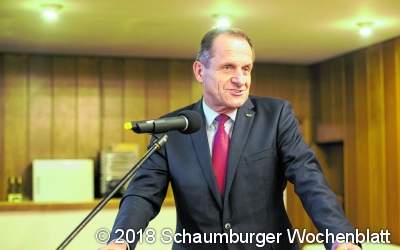 DOSB-Präsident hält eine sportliche Festrede für die Bürgerstiftung Schaumburg