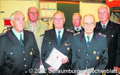 Feuerwehr ernennt elf Ehrenmitglieder