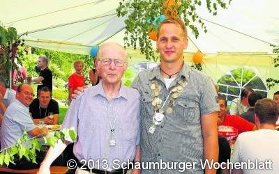 Großvater Hans Neumann ist Ehrengast im Ellernrott