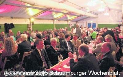 Meerbecker erwecken die Zahl 1000 zum Leben