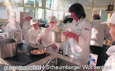 An die Töpfe, fertig, los! 22 Kinder beim ersten Miniköchetreffen in Detmold