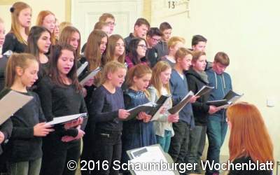 Publikum in Weihnachtsstimmung versetzt
