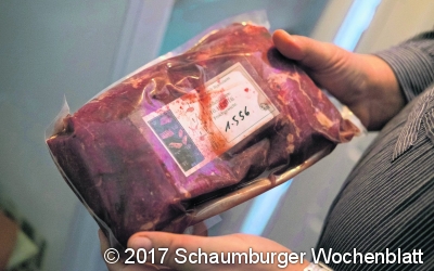 Eine Delikatesse aus dem Wilden Westen Hans-Jürgen Schröder züchtet die Wildrinder und verkauft das qualitativ sehr hochwertige Fleisch