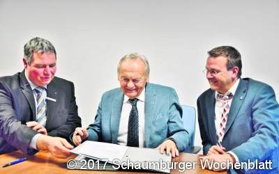 Sparkasse und Vereinigte Turnerschaft erneuern den Kooperationsvertrag