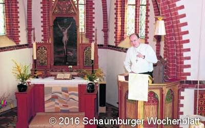 ﻿Meister predigt beim Biker-Gottesdienst