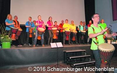 Frauen gucken über die Grenzen…