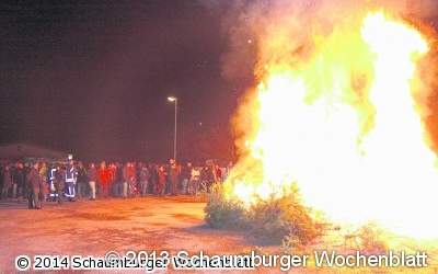 Spaß am flackernden Tannenbaumfeuer