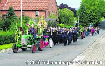 Erntefest mit einem vollen Zelt