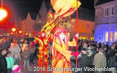 Feenhafte Wesen und feuerfeste Artisten