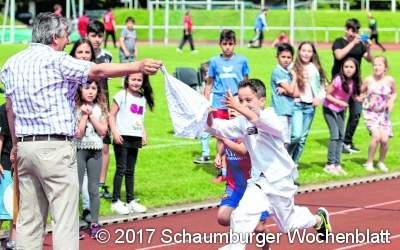 Fußball, Seilspringen und Reise nach Jerusalem