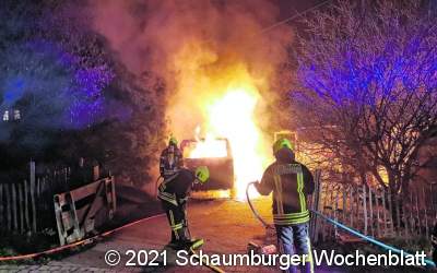Multivan brennt
vollständig aus