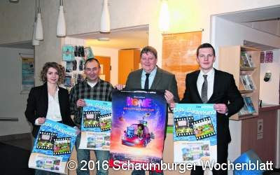 ﻿Feuchter Kinospaß im Hallenbad