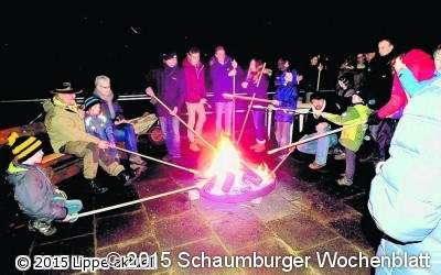 Stockbrot backen am Feuer ist der Renner