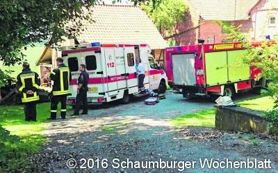 Eingeklemmte Person befreit