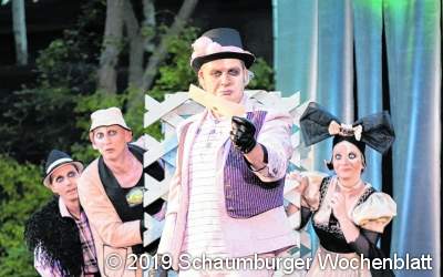 Verwechslungskomödie mit Tiefgang und Abstürzen