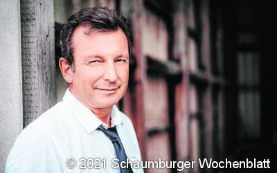 Schlager Trio und humoristische
Gedichte bei der Sommer-Bühne