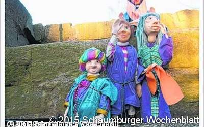 Marionettentheater und Spiele