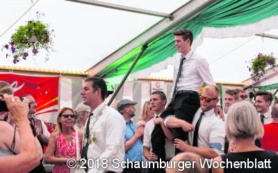 Der Nachwuchskönig hält Einzug