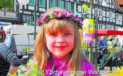 Flower Power mitten auf dem Stadthäger Marktplatz