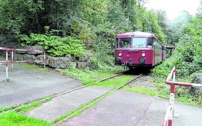 Morgen fährt der Schienenbus