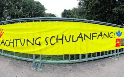 Autofahrer bitte
Rücksicht nehmen