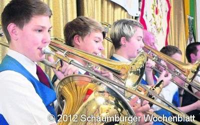 Blaskapelle spielt auch Opernmelodien