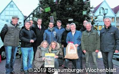 Weihnachtsdorf mit buntem Programm gerade für Kinder