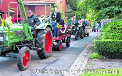 Volles Festzelt beim Erntefest