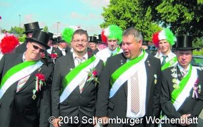 Ein ganzer Ort zeigt sich in Feierlaune