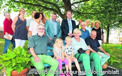 ﻿Blaue Bank und Scheck von aha