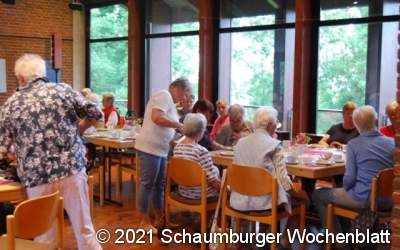 Schwungvoll mit Musik 
und guten Gesprächen