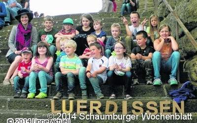Kinder erleben tollen Ausflug