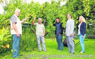 Vom Garten über die Saftpresse ins Glas