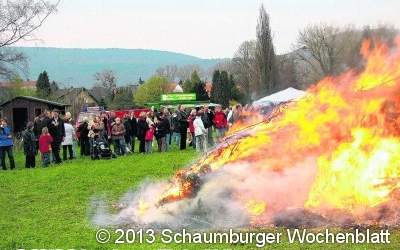 Holz und Helfer gesucht