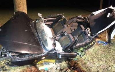 Fahrerin wird bei Unfall eingeklemmt