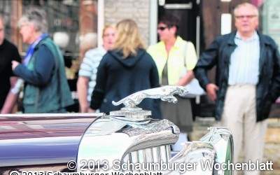 Vierrädrige Schmuckstücke rollen durch Schaumburg