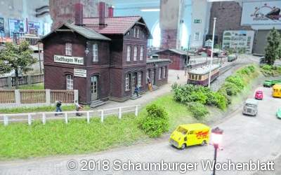 Der Schienenbus ist unterwegs