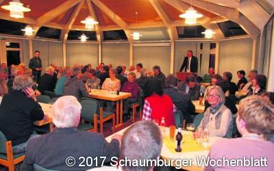 Neujahrsempfang mit Würstchen und Kartoffelsalat
