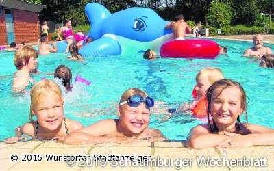 Freibad, Dinos und ganz viel 